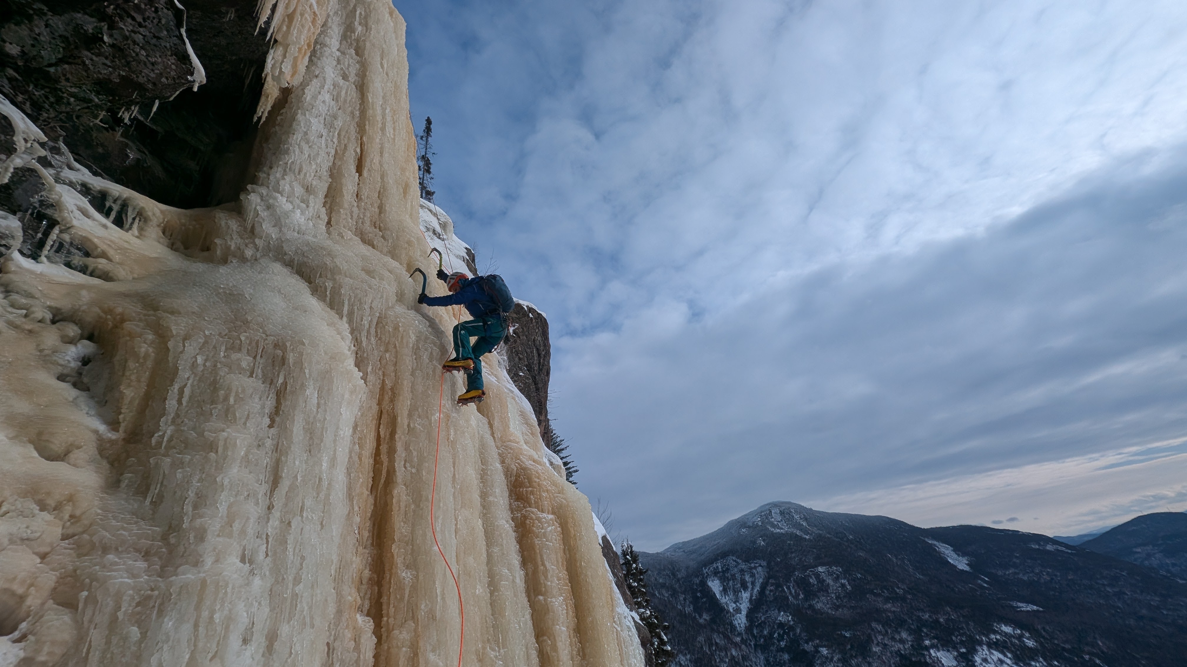 2025 glace_ c Léa Larrivée.jpg